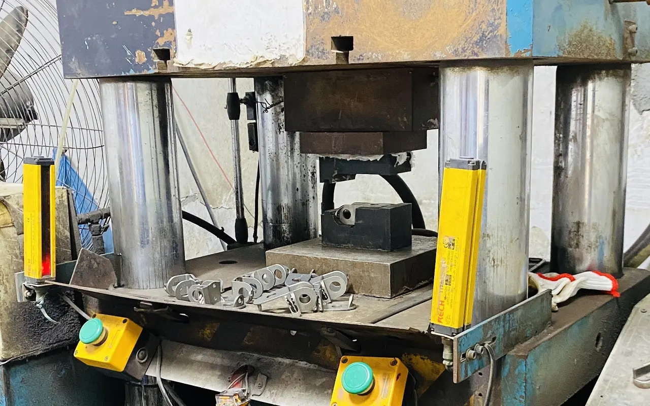Investment casting foundry