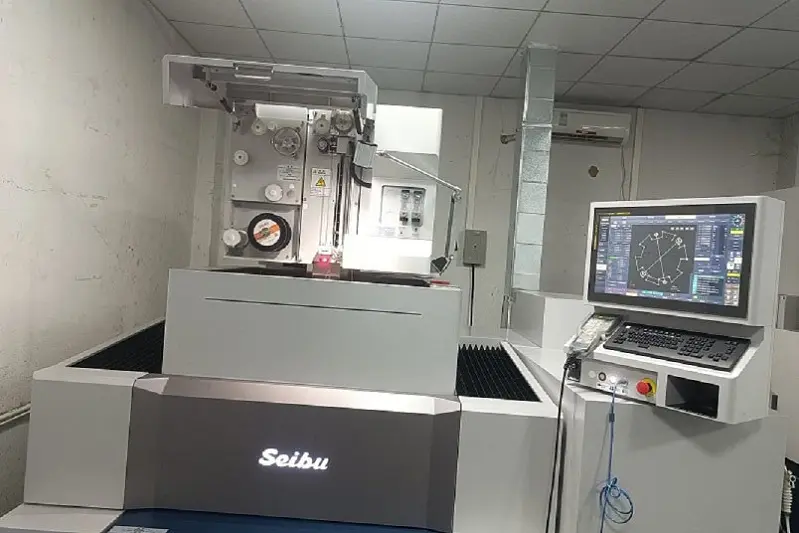 Speculation on the future development of CNC machining industry.